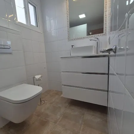 1ºb Escobar Apartment